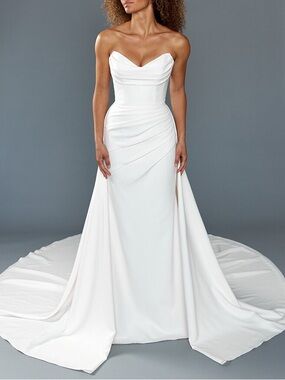 Louvienne ‘Margot’ Wedding Gown